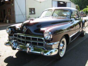 3/4 avant gauche CADILLAC Sedanette 1949