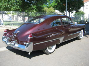 3/4 arrière droit CADILLAC Sedanette 1949