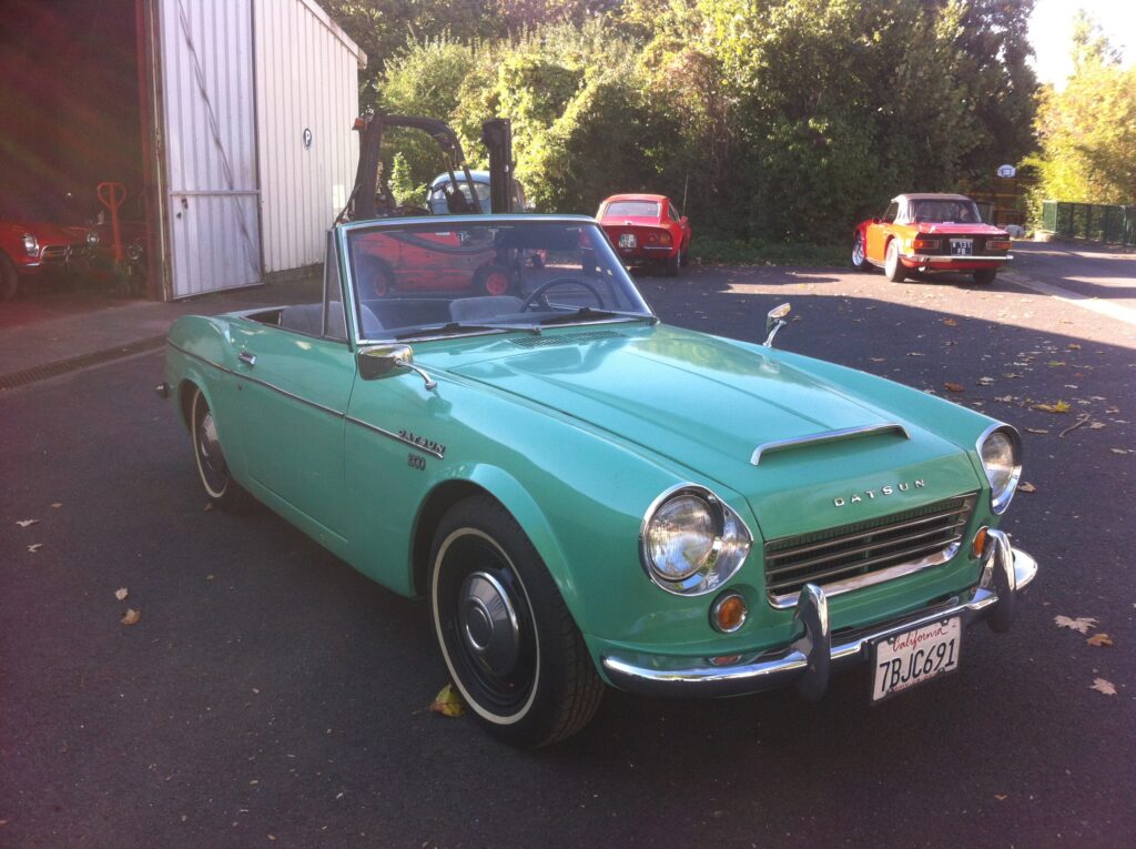 3/4 avant droit DATSUN Roadster Fairlady